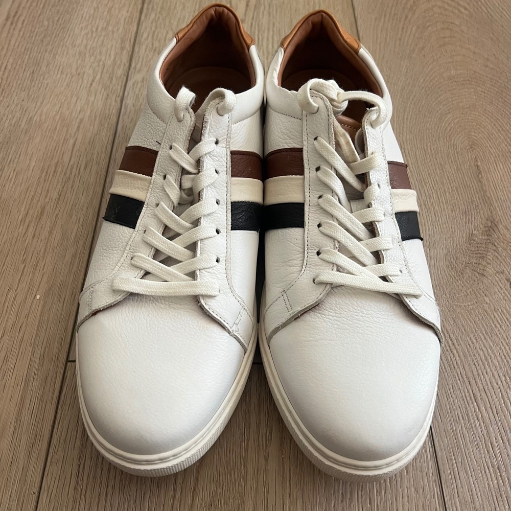 Allen Edmonds Courtside Signature White 3-Stripe Sneakers 
Mens Size 13 D
